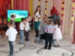 В преддверии праздника, в старшей группе МБДОУ-д/с №27  Чебурашка  прошло тематическое мероприятие «С Днем Отца»..