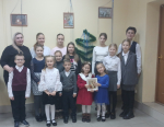 Клинцовское благочиние. Дети из церковного хора при Богоявленском кафедральном соборе поздравили православных христиан с днем святителя Николая Чудотворца