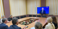 В рамках Прямой линии с Президентом Российской Федерации Владимиром Владимировичем Путиным, которая продолжалась более четырех с половиной часов, было рассмотрено свыше трех миллионов вопросов, охватывающих широкий спектр тем. - Администрация г. Клинцы