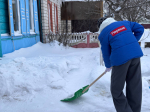 Активисты «Движения Первых» оказали адресную помощь в уборке снега Галине Ивановне Афонасенко, блокаднице Ленинграда.