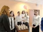 5 марта в детской библиотеке прошла конкурсно-игровая программа «Королевы праздника». Ученики СОШ №2 показали свои таланты, креативность, ловкость и смекалку..